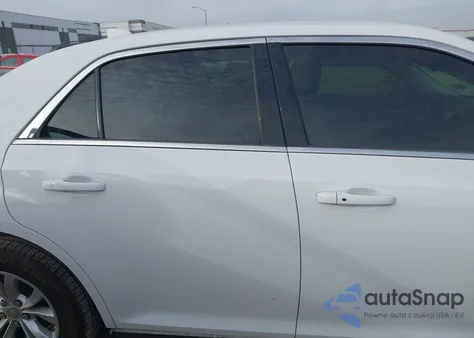 2023 Chrysler 300 Touring из США, поврежденный, VIN 2C3CCAAG3PH707562